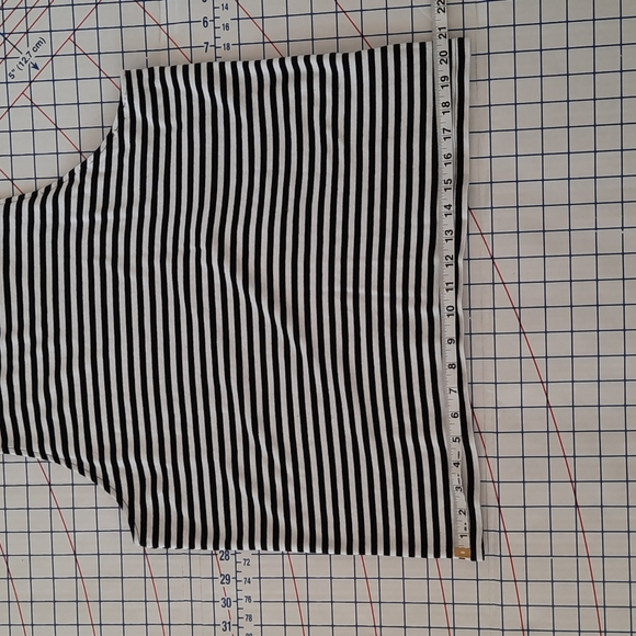 Joe Fresh Mock Neck Sleeveless  Top - Picture 6 of 9